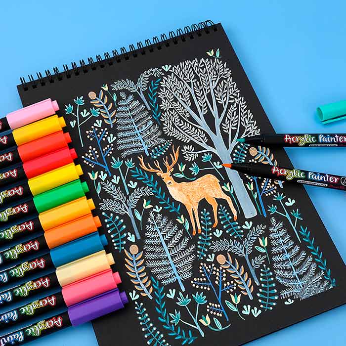 With acrylic markers you can create different thicknesses of lines or designs - from the finest to the thickest (tip 1 - 3 mm)!