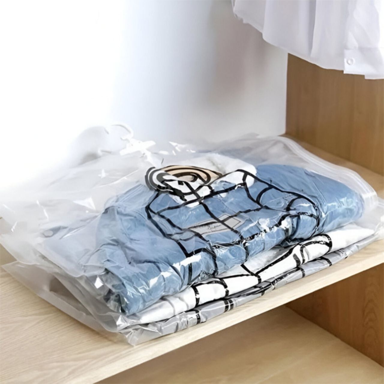 Bagsy, hanging vacuum bags for storing clothes (4 pcs.) - Image 9