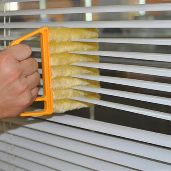 BlindsBrush, the innovative microfibre tool for cleaning blinds 2x faster on both sides at the same time - Image 7