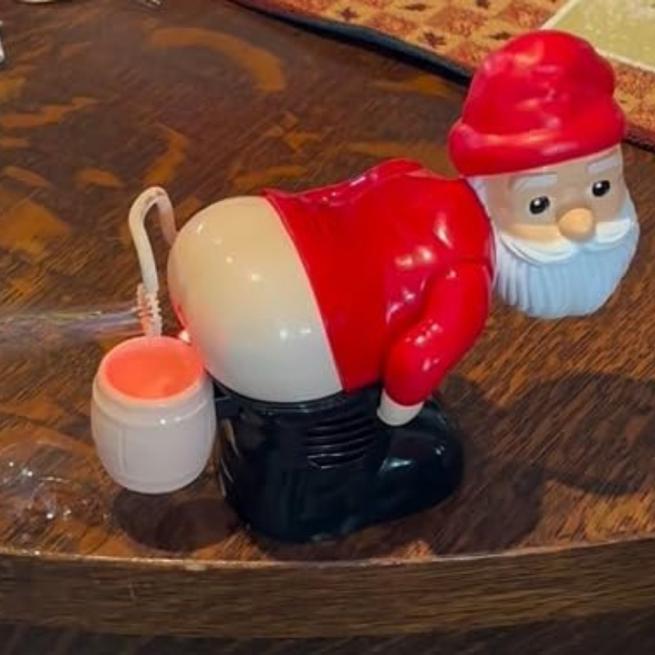 BlowSanta, Santa Claus soap bubble toy - Image 10