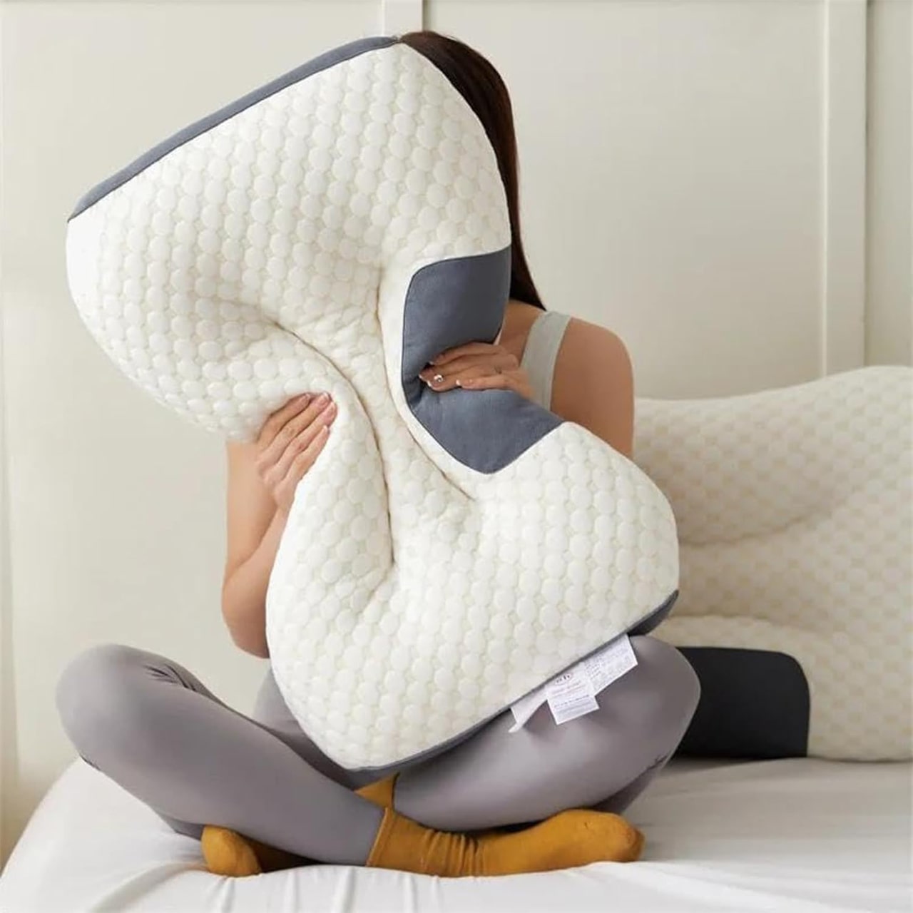 ComfyPillow, ergonomic pillow - Image 1