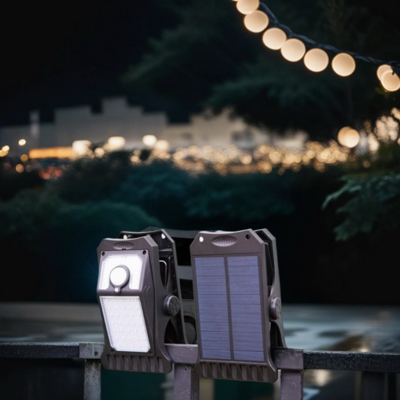 DeckClip, Solar Garden Light with Clip and Motion Sensor - Image 6