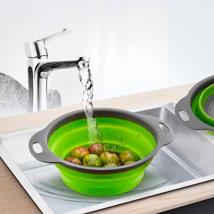 The silicone colander with holes is made of safe, non-toxic materials that are suitable for food storage!