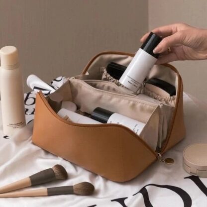 Spacious cosmetic bag, KOZMETBAG-KONJAK - Image 5