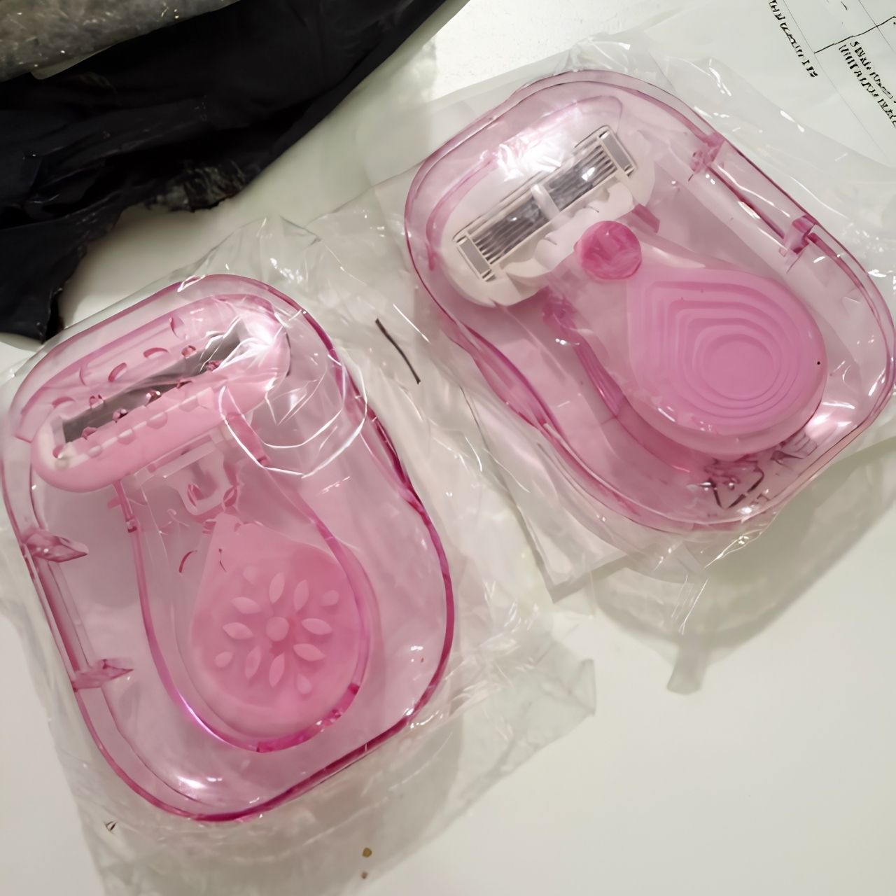 Portable razor for women, LadyBlade - Image 4