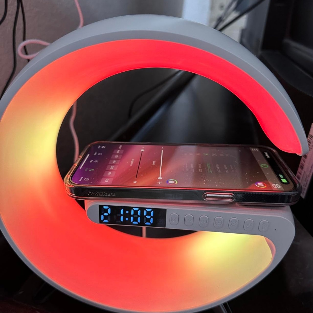 MoonCharge - a stylish wireless charger and ambient light in one <br> - Image 4