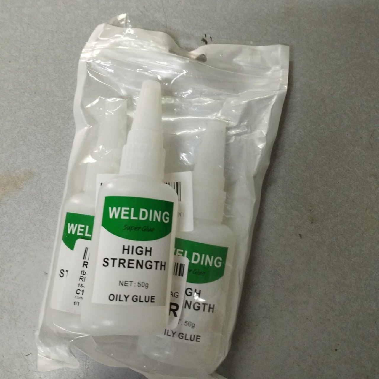 OilyGlue, the fast and strong glue for everything - Image 13