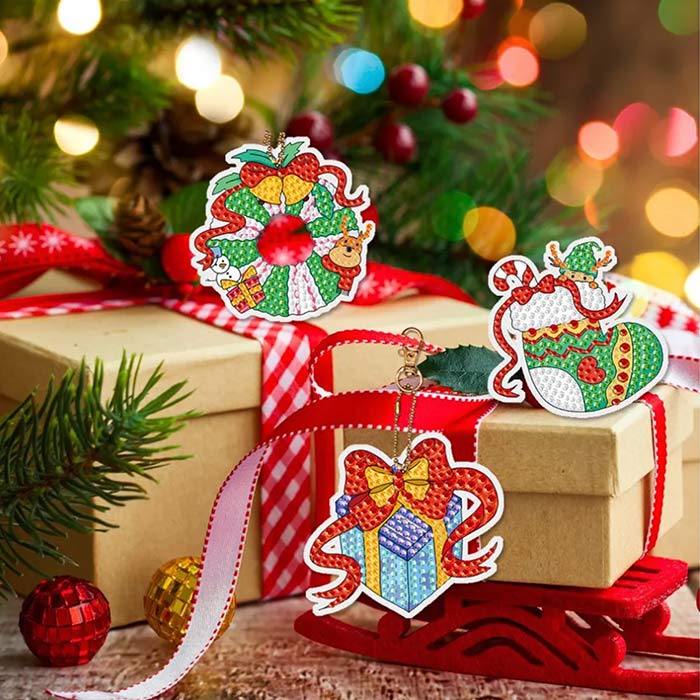 As well as being fun, this set will help develop finomotor skills and stimulate creativity.