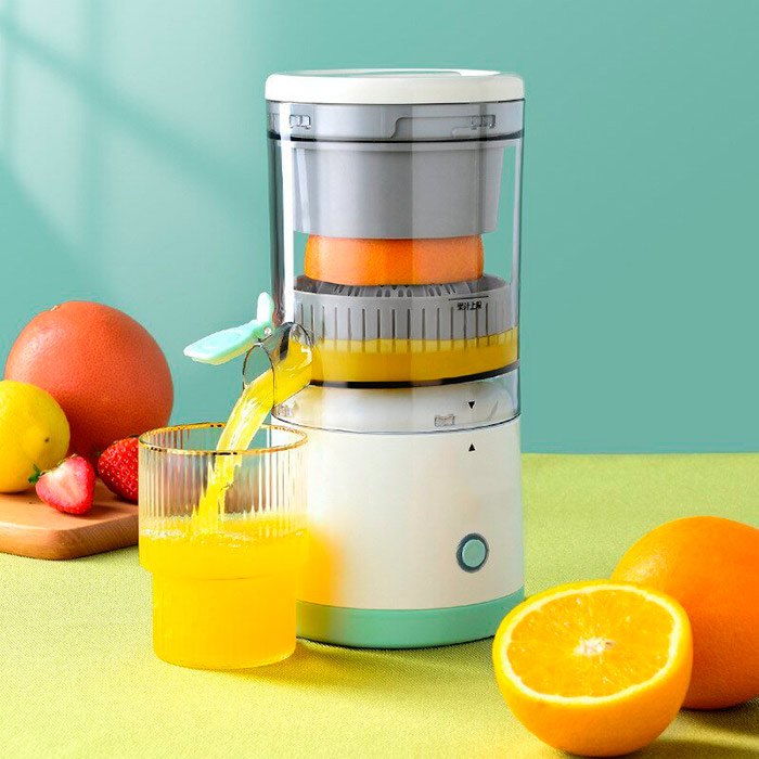 Avoid sugary and unhealthy drinks - squeeze yourself a delicious 100% natural fruit juice and make sure your body is getting enough vitamins and antioxidants!