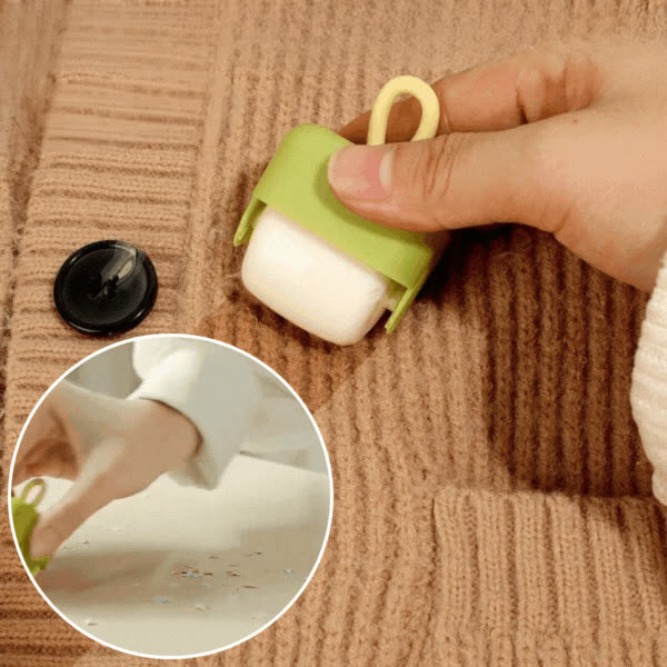 Prolly, mini roller for removing lint, hair and dust from textiles - video