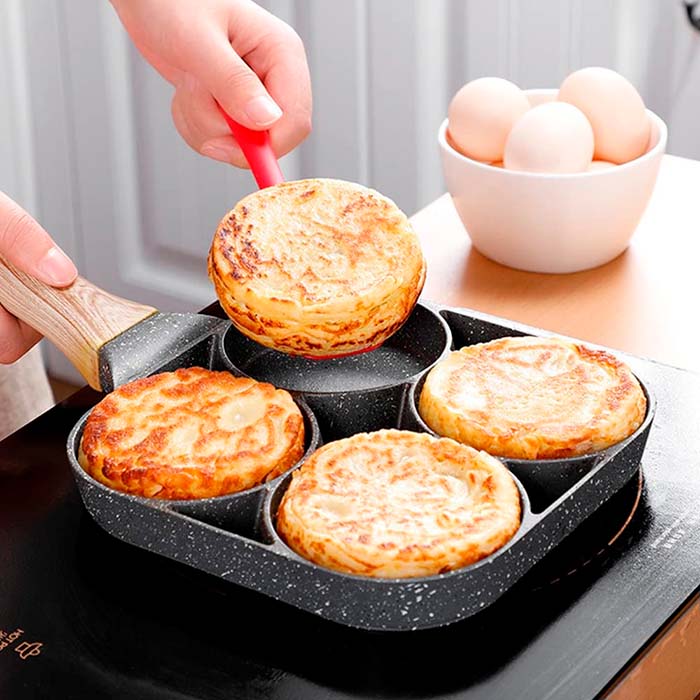 4 separate compartments allow you to cook different dishes at the same time!