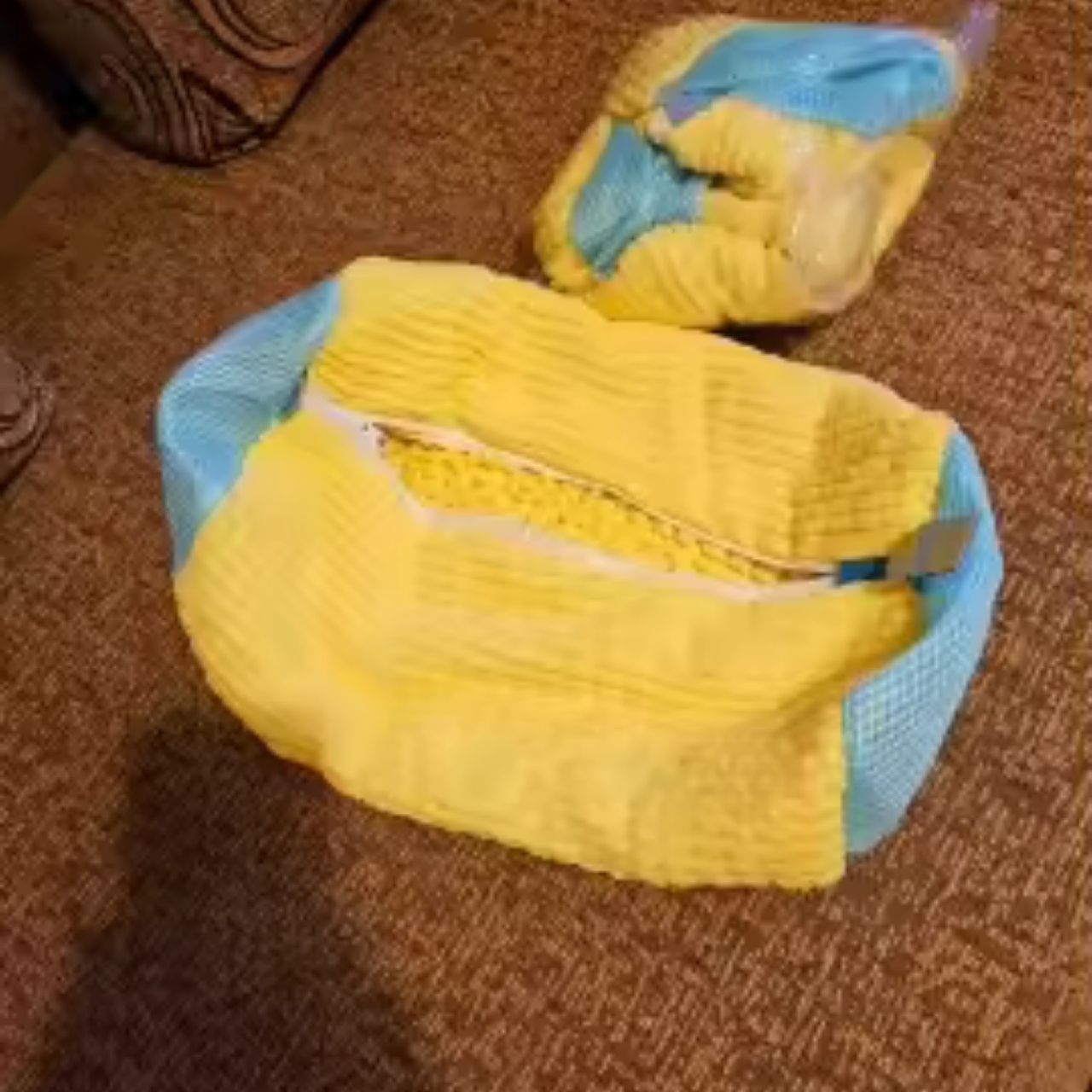 ShoeWash, a washable shoe cleaning bag - Image 8
