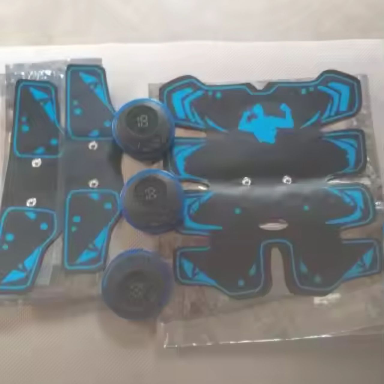 SlimAbs, muscle stimulator for abdomen and arms - Image 2