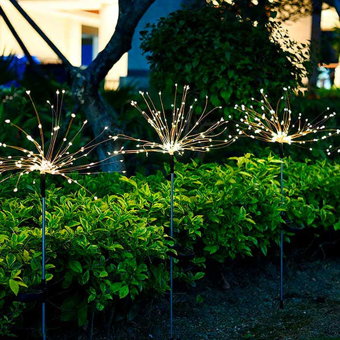 Solar lights have 2 light modes - steady light and flashing!