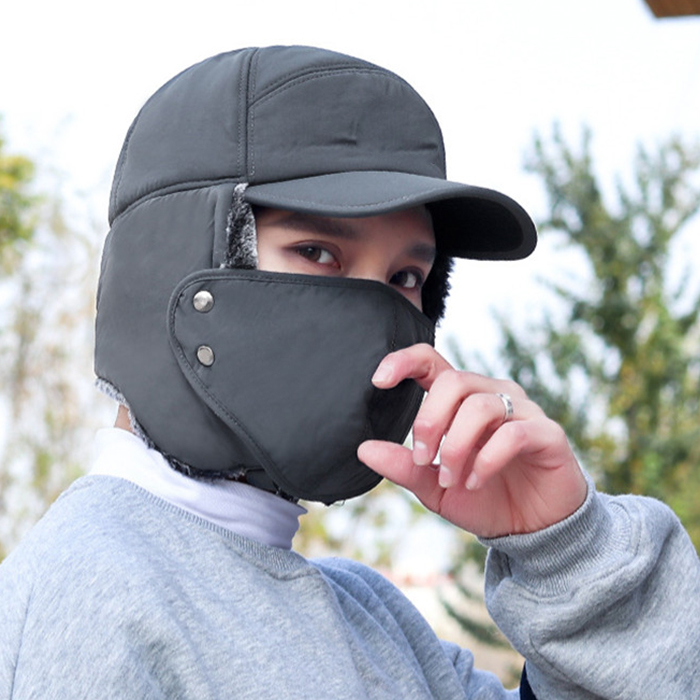 WarmCap, a warm beanie with a shield that protects the ears, chin and most of the head except the eyes from the cold - Image 3