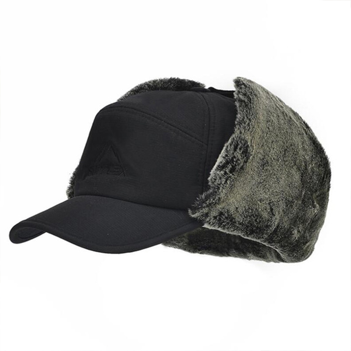 WarmCap, a warm beanie with a shield that protects the ears, chin and most of the head except the eyes from the cold - Image 4