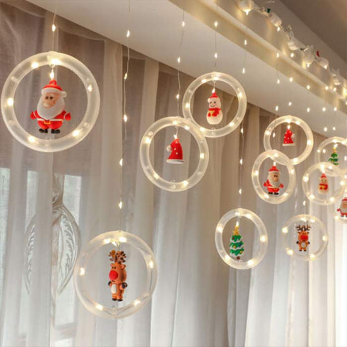 The Christmas decoration has a 3 metre long ribbon with 10 illuminated rings and festive figurines!